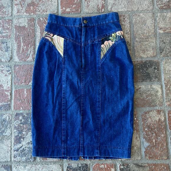 Vintage Dresses & Skirts - Vintage Western Jane Tise Collection Pencil Skirt Denim Tapestry Size 4